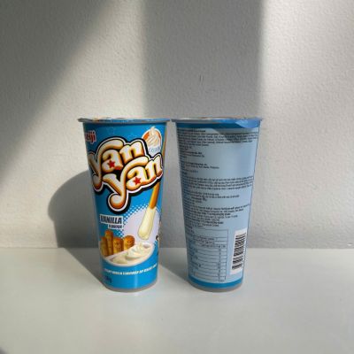 Meiji Yan Yan Vanilla Biscuits Snack 50g x 80 Cups