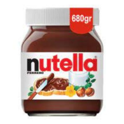 Ferrero Nutella Chocolate Hazelnut Spread 680g