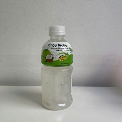 Mogu Mogu Coconut Flavored Drink With Natade Coconut 320ml