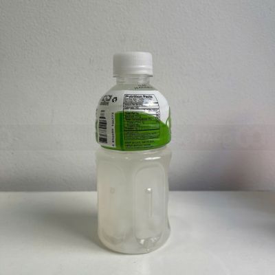 Mogu Mogu Coconut Flavored Drink With Natade Coconut 320ml