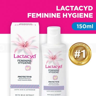 Lactacyd Intimate Feminine Hygiene Soft and Silky Moisturizing 150ml 
