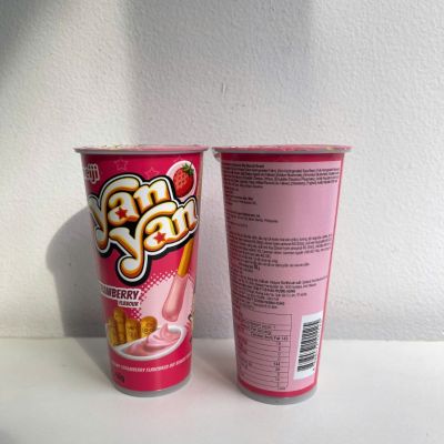Meiji Yan Yan Strawberry Biscuits Snack 50g x 80 Cups
