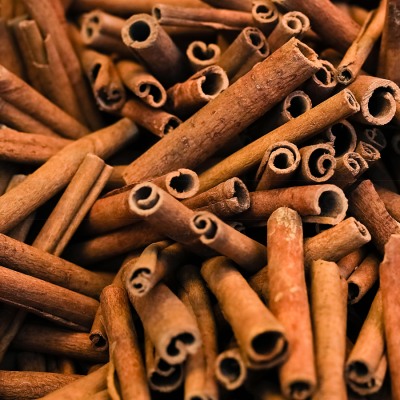 Cinnamon Natural 10kg Moisture: 13.5% max Length : 8 cm - 10 cm - 12 cm