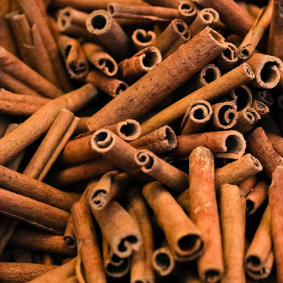 Cinnamon Natural 10kg Moisture: 13.5% max Length : 8 cm - 10 cm - 12 cm